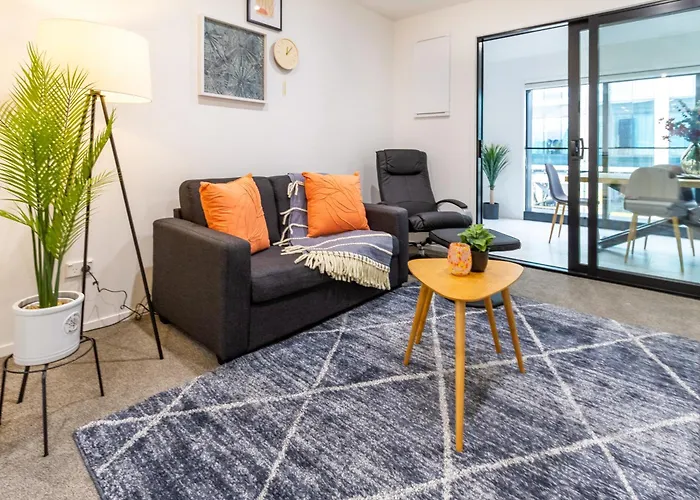 Luxury Living: 2-Bedroom Retreat In Christchurch