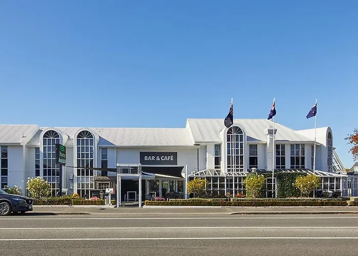 Pavilions Hotel