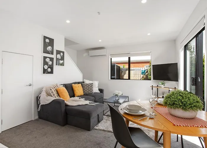 Chic City Living 1 Bdrm Sunny Warm Close Cbd