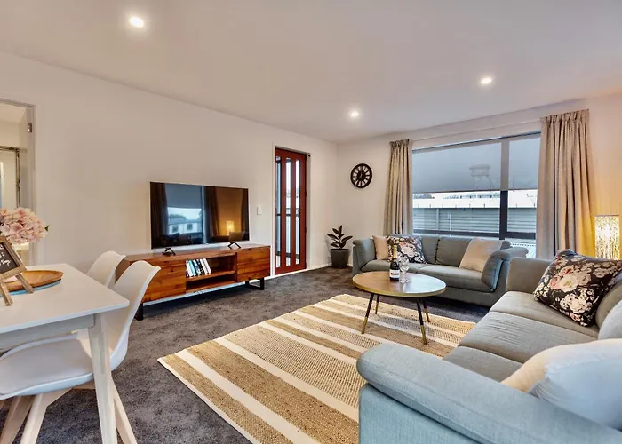 Stylish City Apartment On Bealey