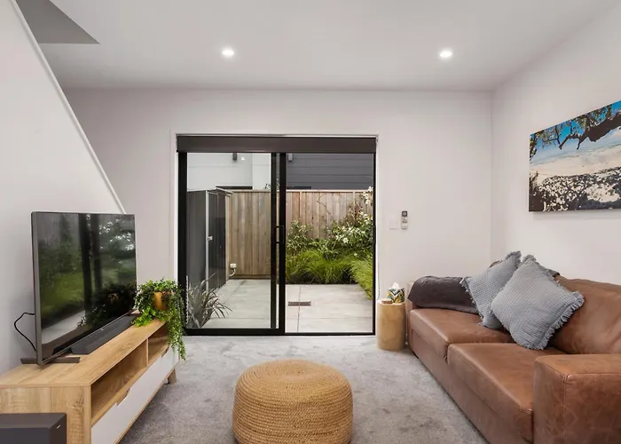 Home Away From Home Cbd Location