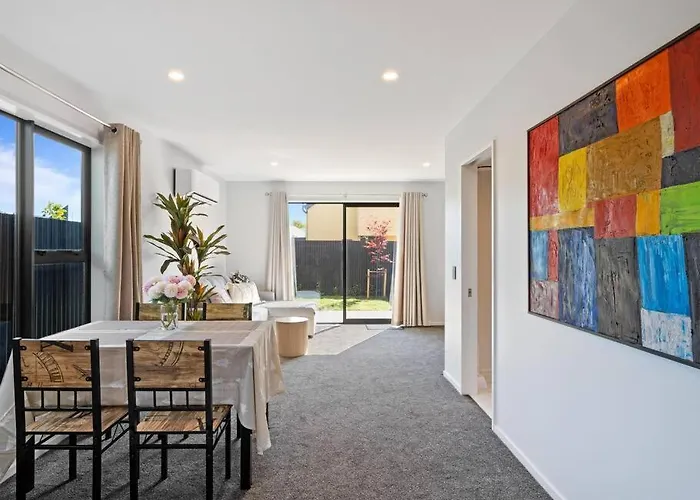 Centrally Located Two Bedroom House With Parking