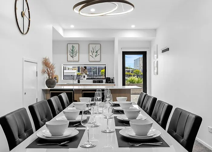 Urban Elegance Retreat