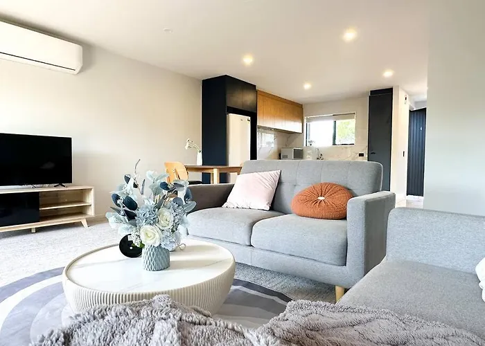 Cosy Home 3Br Close To Uc