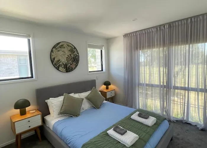 Mohua 2 Bed 1 Bath Retreat