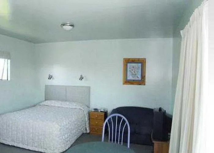 Windsor Court Motel