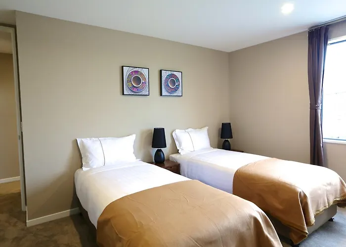 Golden Sun Apartment -Two Bedrooms, Three Bedrooms