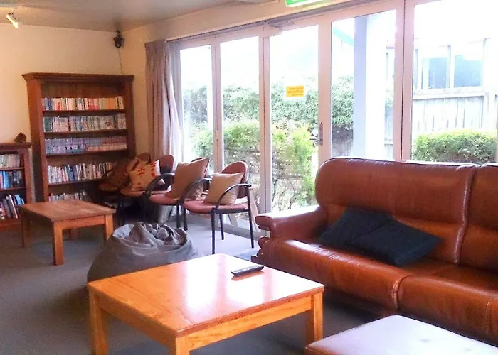 Kiwi House Hostel