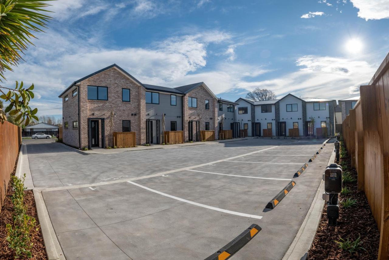 Apartment New Townhouse 5 Min From Central Chch Including Bikes To Use