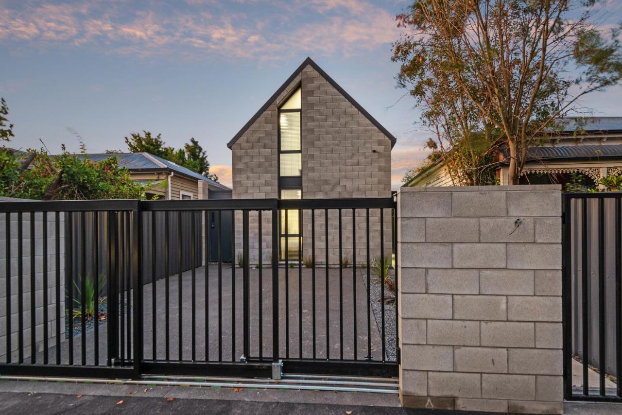 Derby Street Guesthouse Gaystay B&B Bed & Breakfast