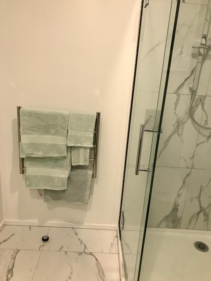 New Townhouse 5 Min From Central Chch Including Bikes To Use