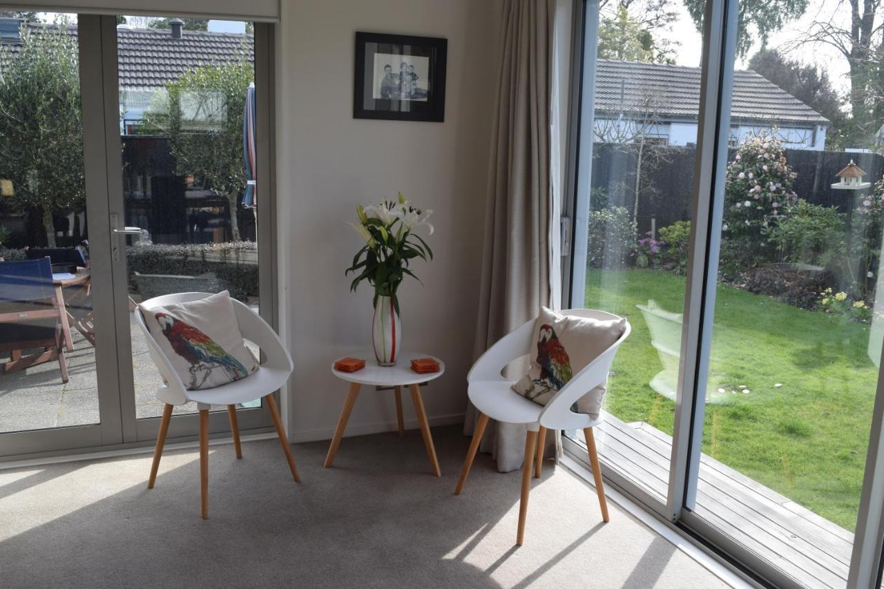 Bed & Breakfast In The Heart Of Fendalton