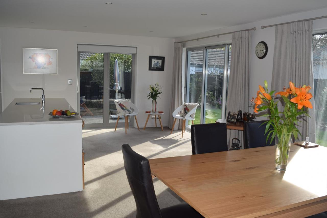 In The Heart Of Fendalton * Christchurch