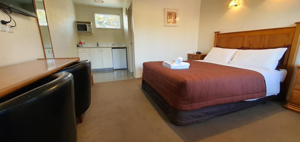 Motel Rosewood Court