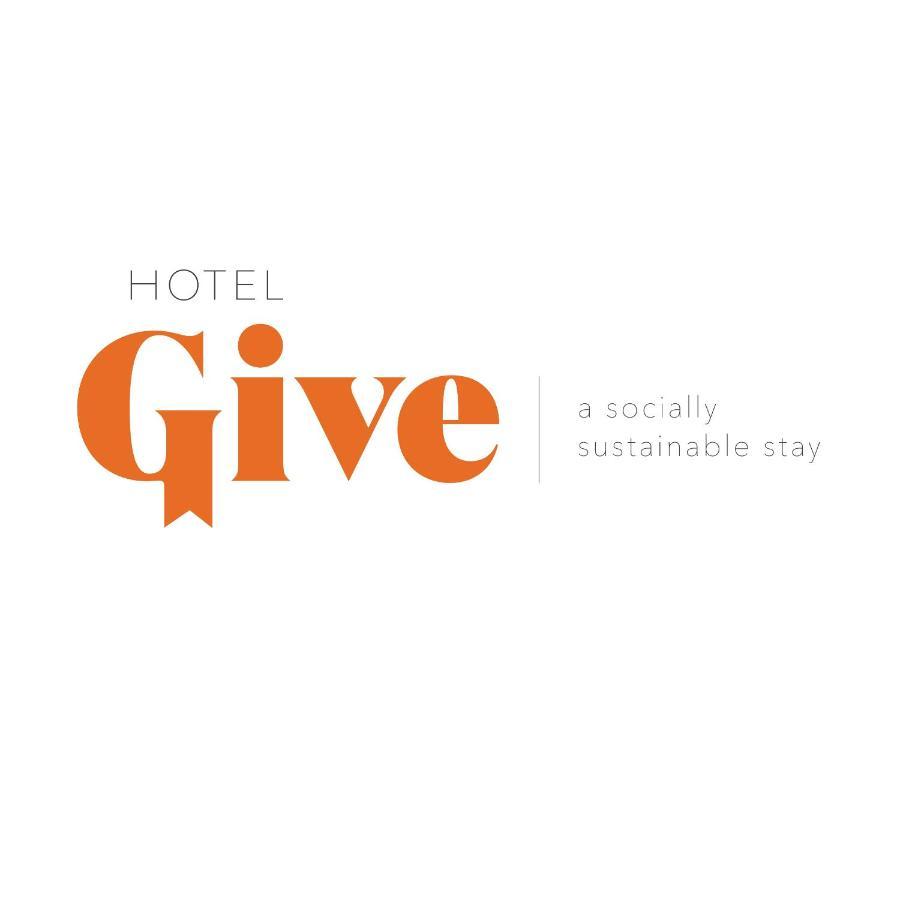 Hotel Give 2*