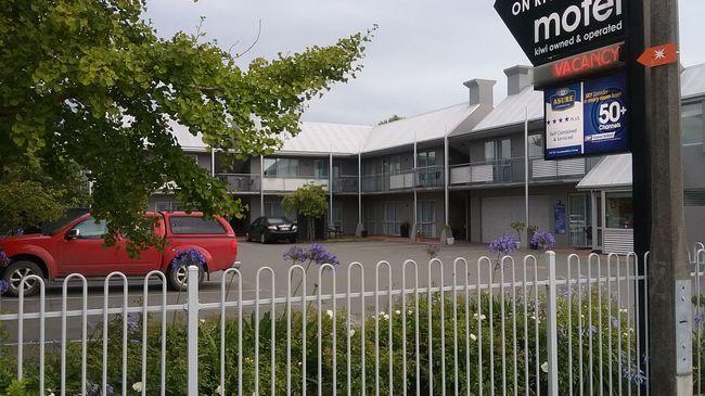 306 Motel 4*