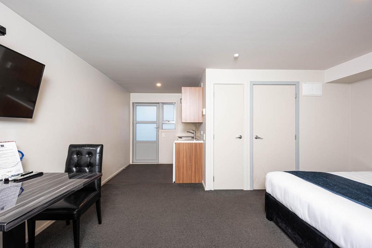 311 Riccarton