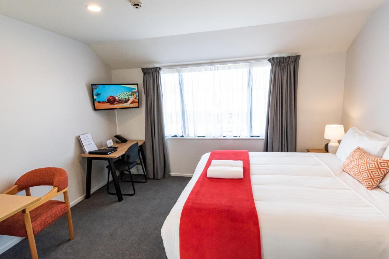Riccarton Mall 4*