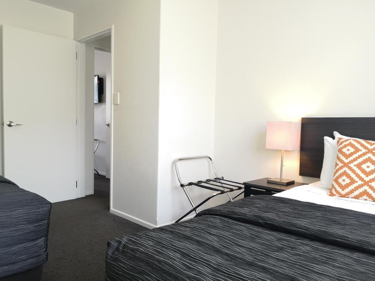 Airport Palms 4*