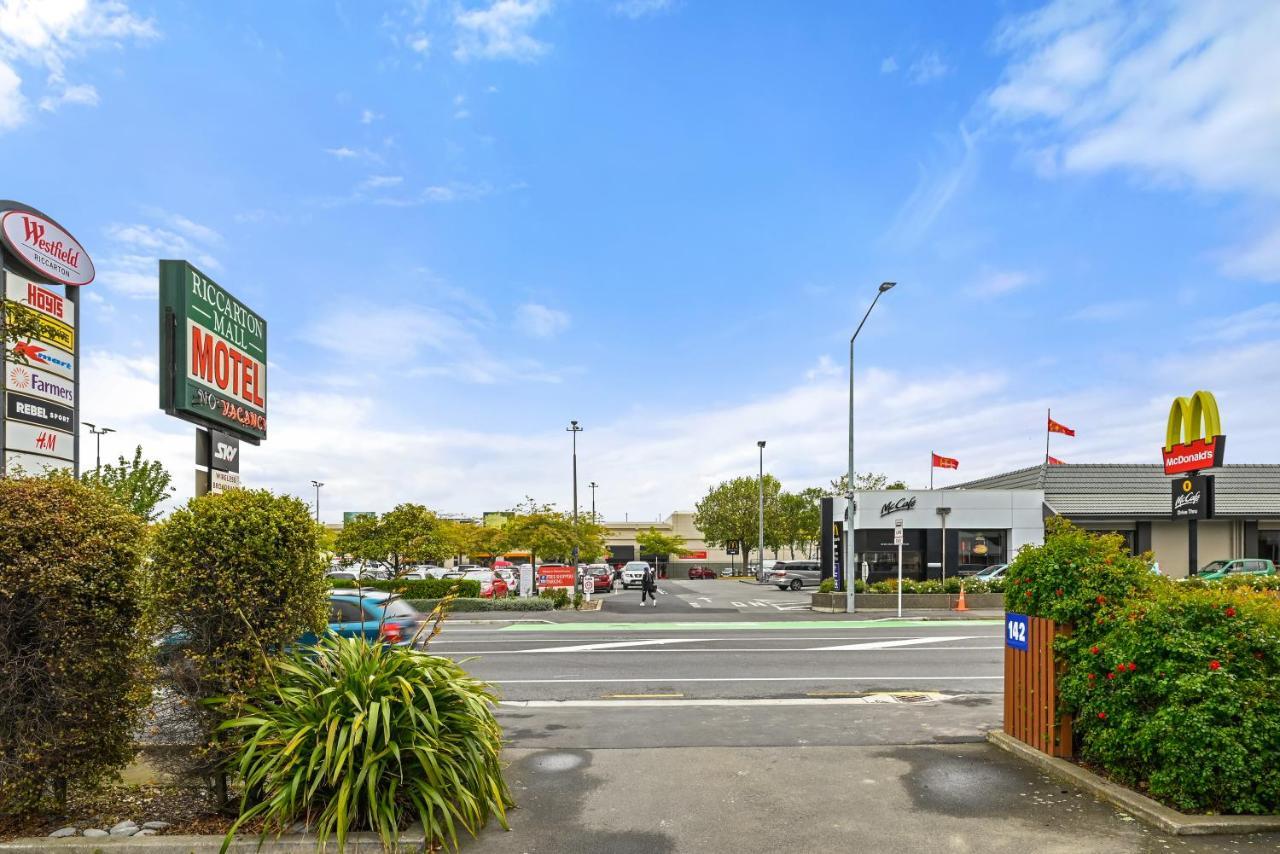 Riccarton Mall 4*