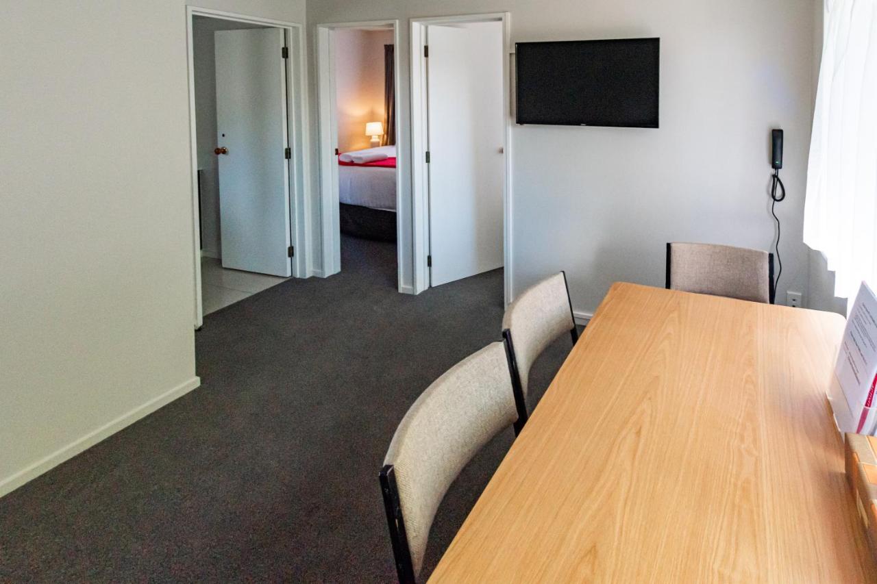 Riccarton Mall Motel 4*