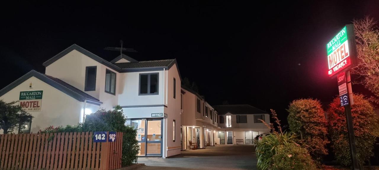 Riccarton Mall 4* Christchurch