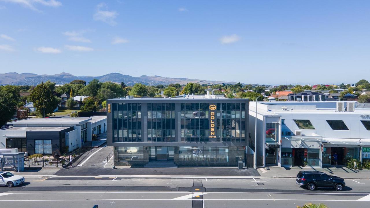 Golden * Christchurch