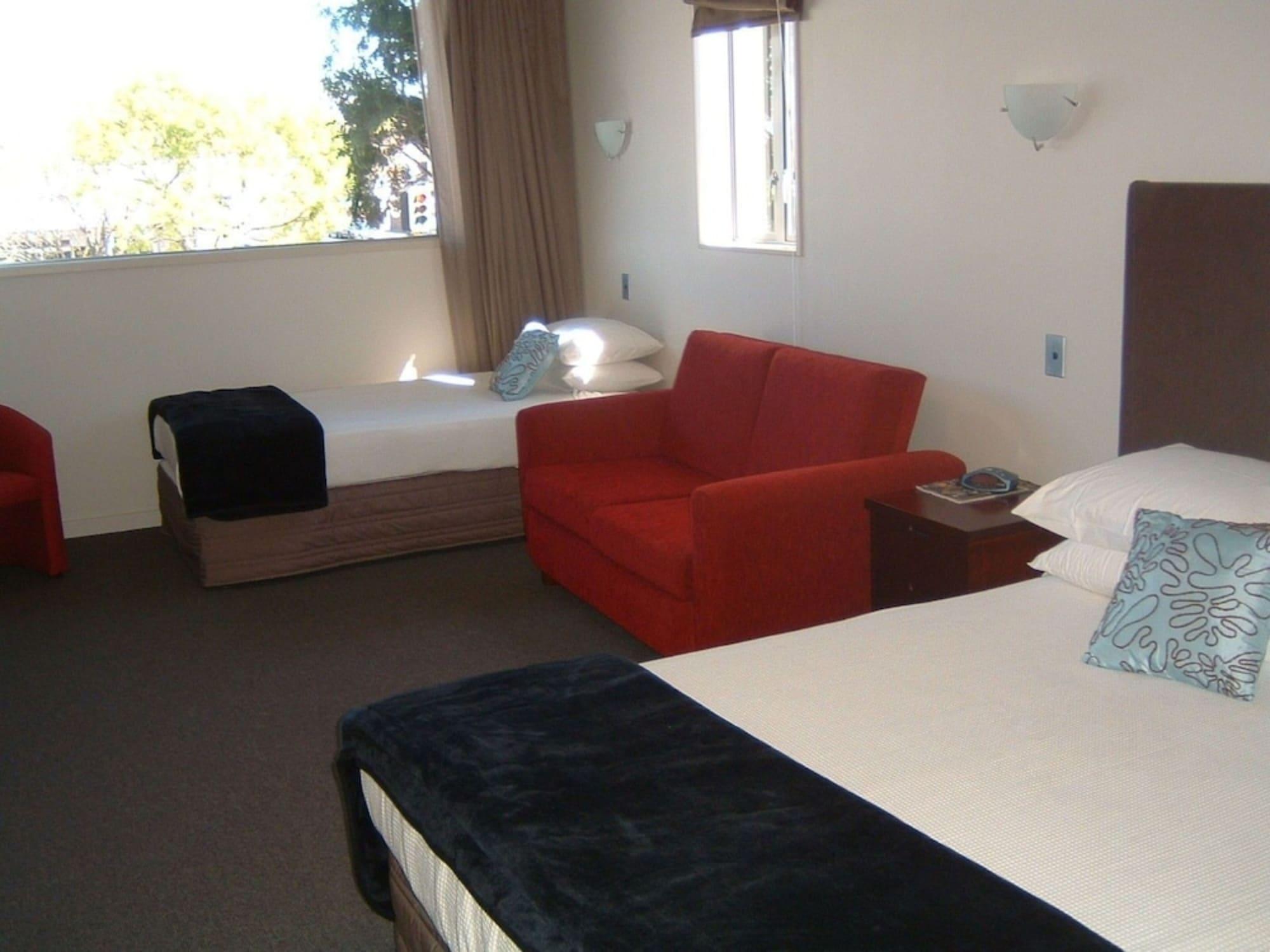 Motel City Central Motel Apartments 4*