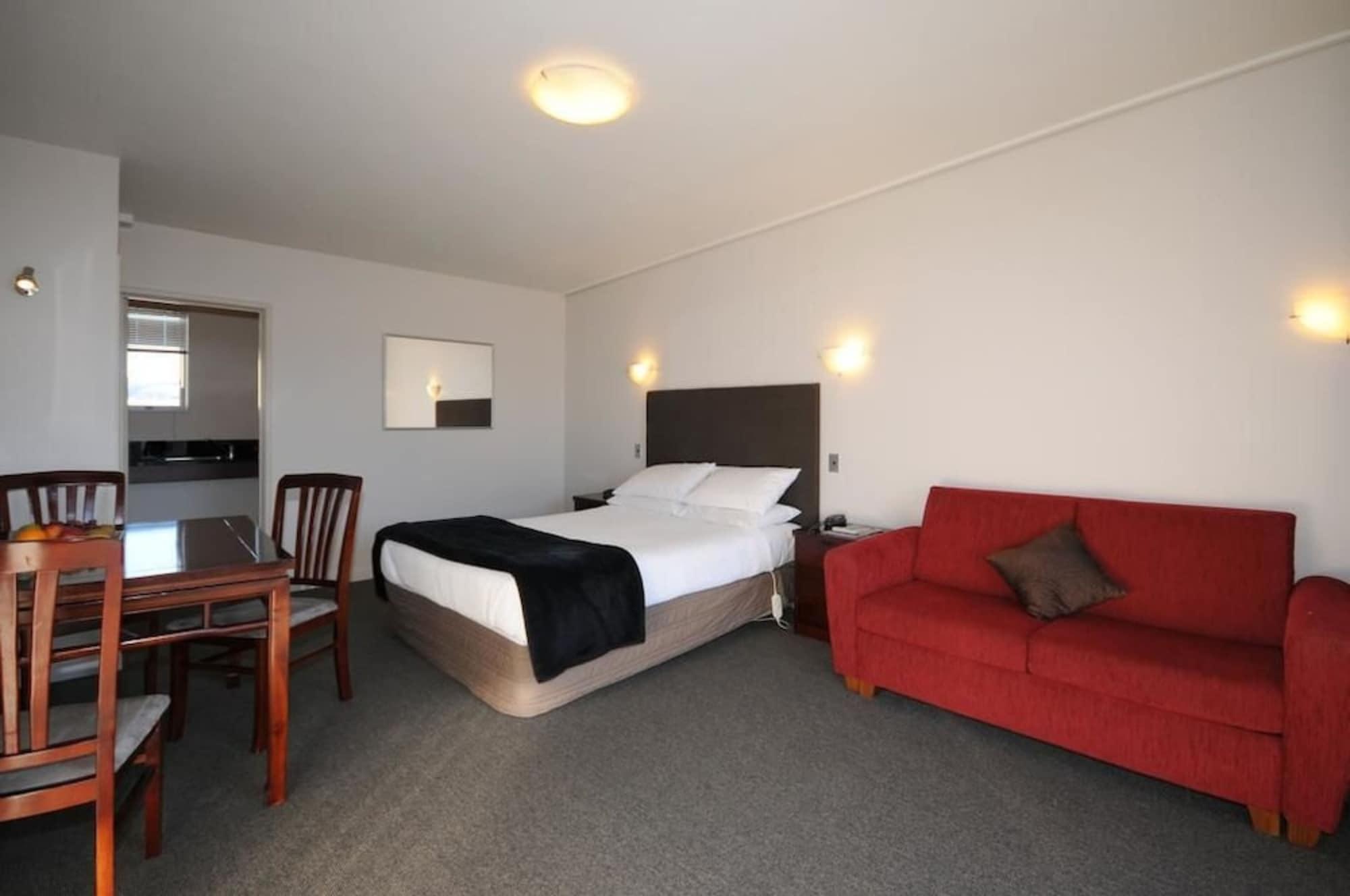 City Central Motel Apartments Motel 4*