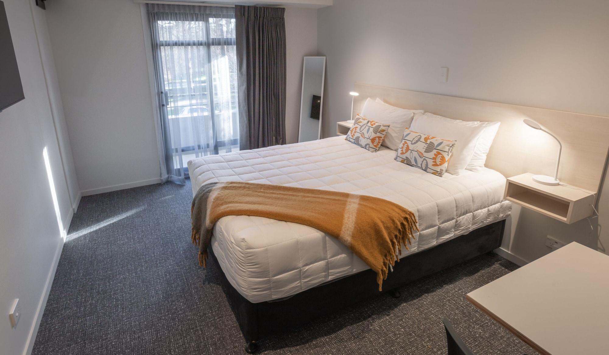 Give 2* Christchurch