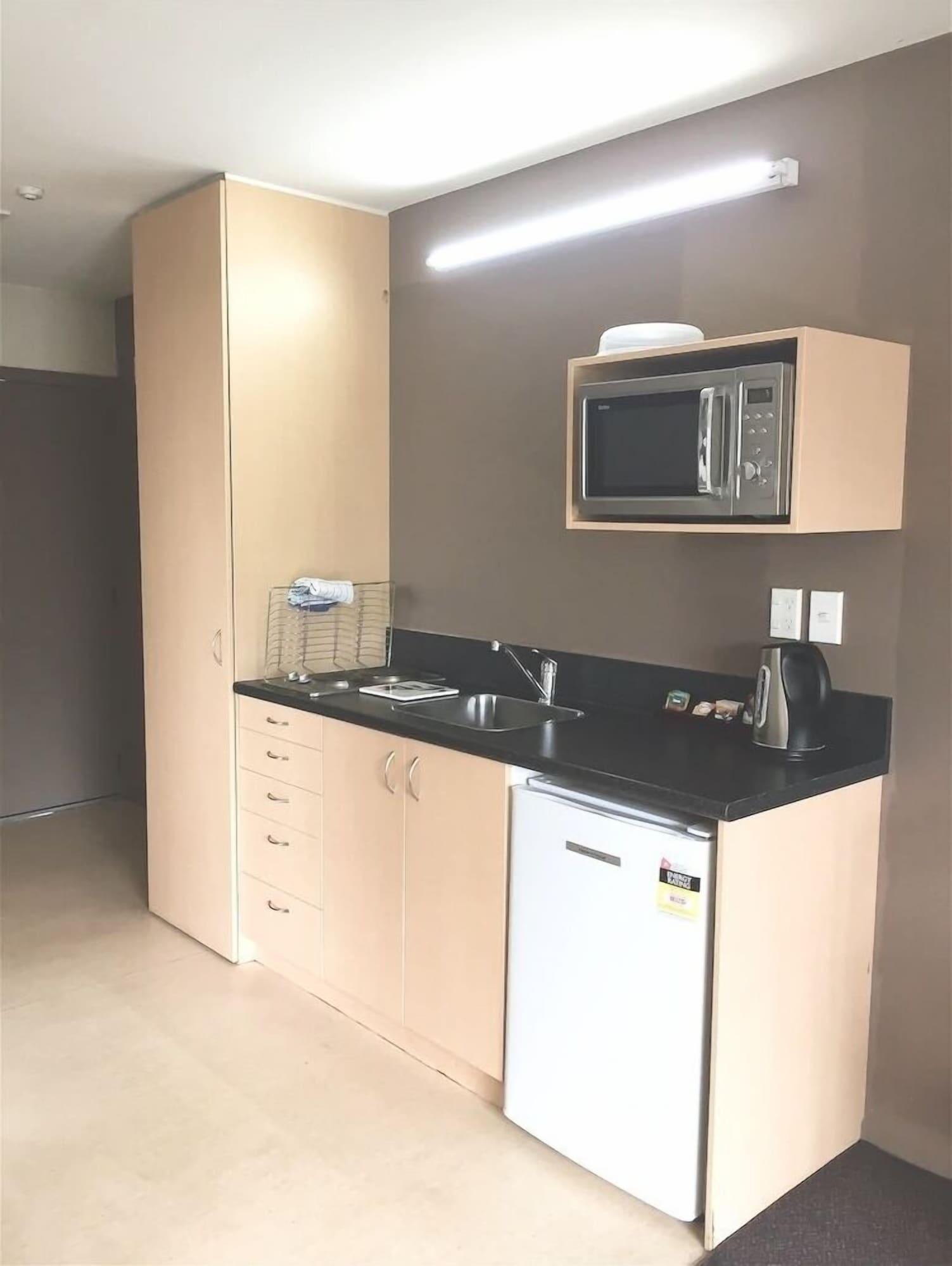 Papanui Court Motel 4*