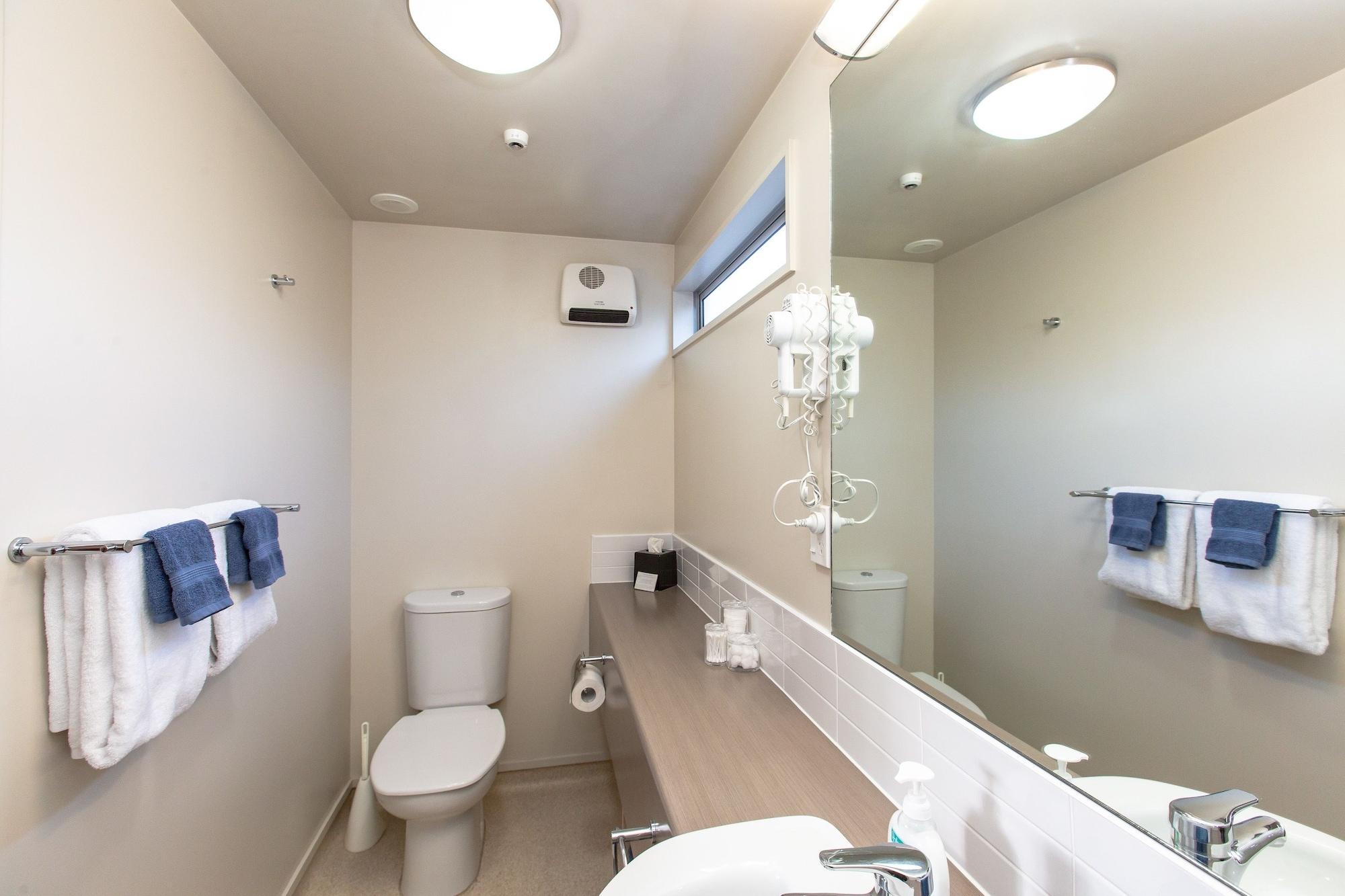 Cranford Oak Motel 4*