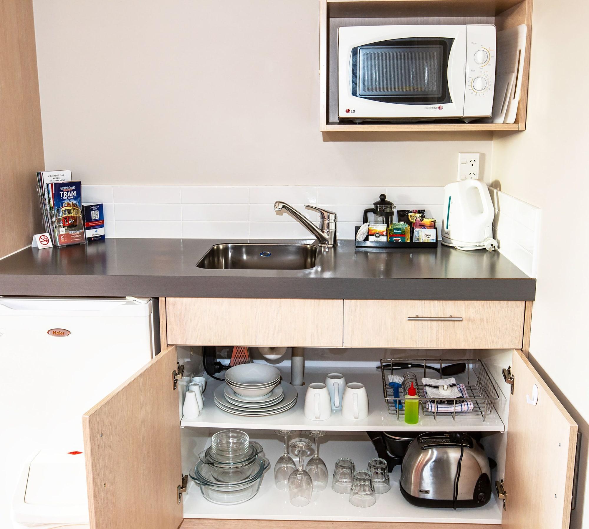 Cranford Oak Motel 4*