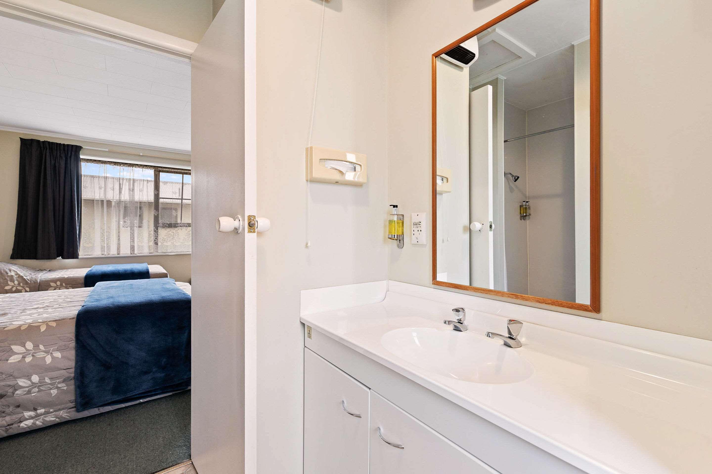 Motel Econo Canterbury Court 3*