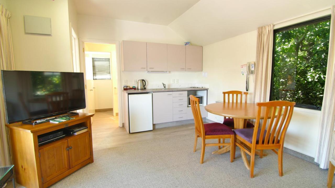 Country Glen Motel