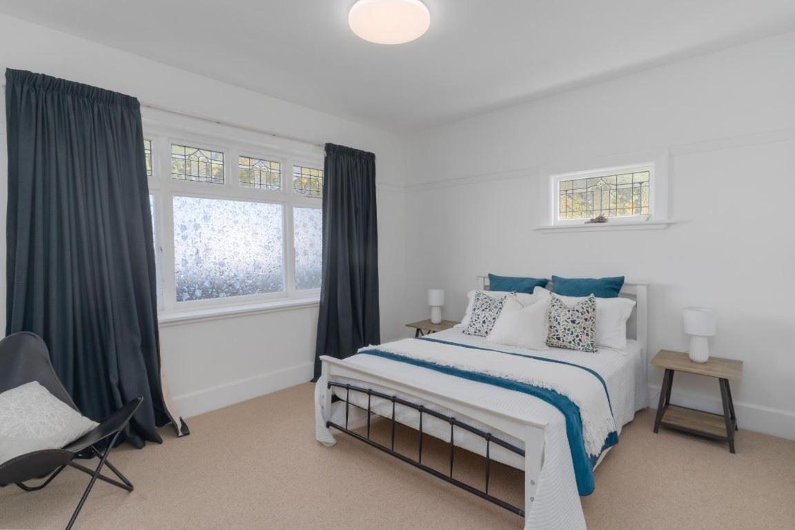 Charming 1920s On Bealey Ave Villa Christchurch