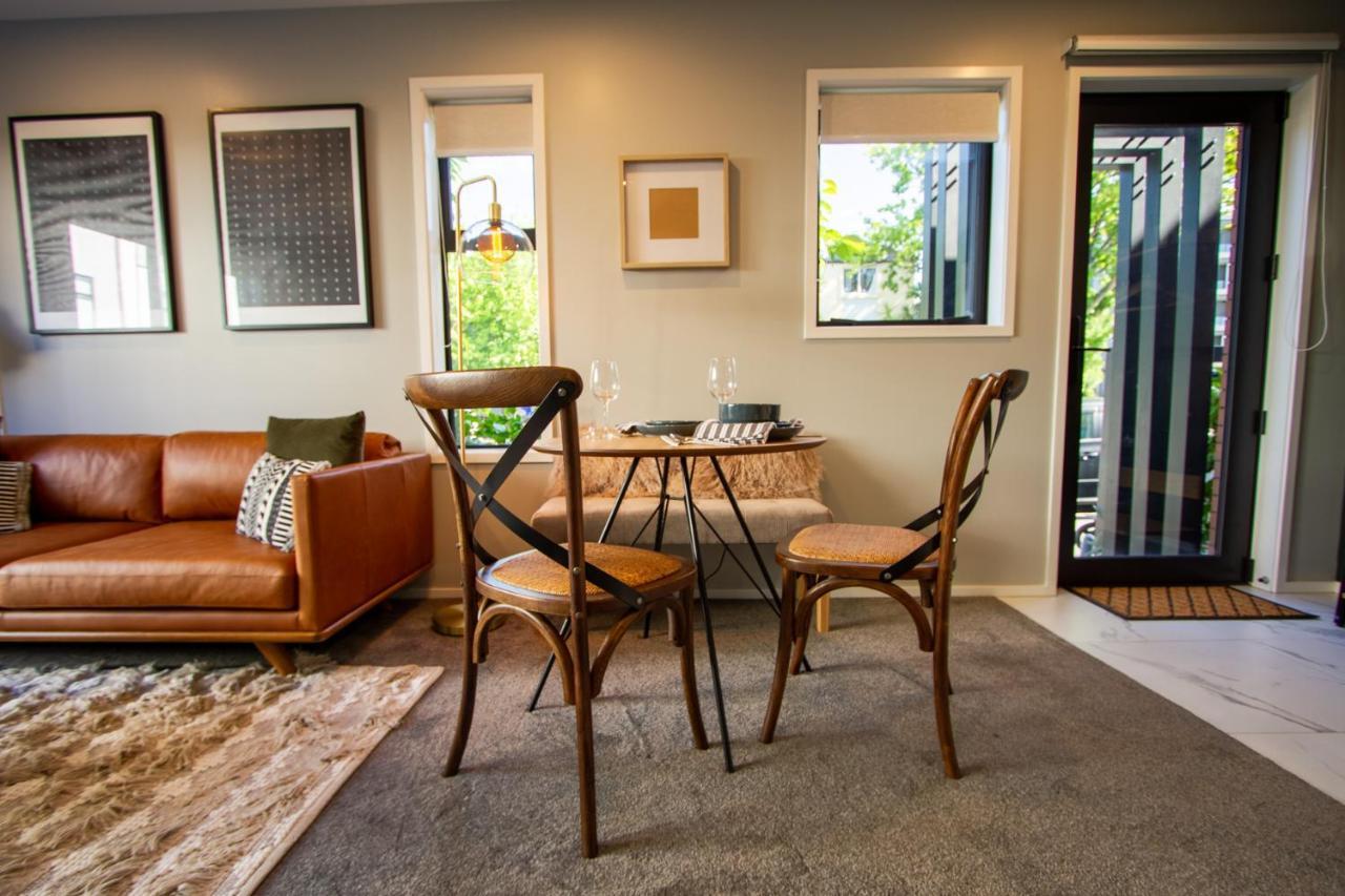 New Boutique Sanctuary Near Latimer Square Apartment