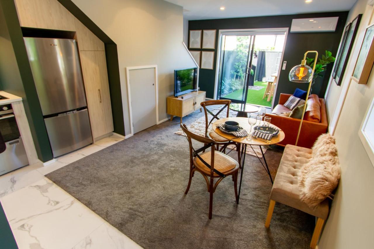 New Boutique Sanctuary Near Latimer Square Apartment *
