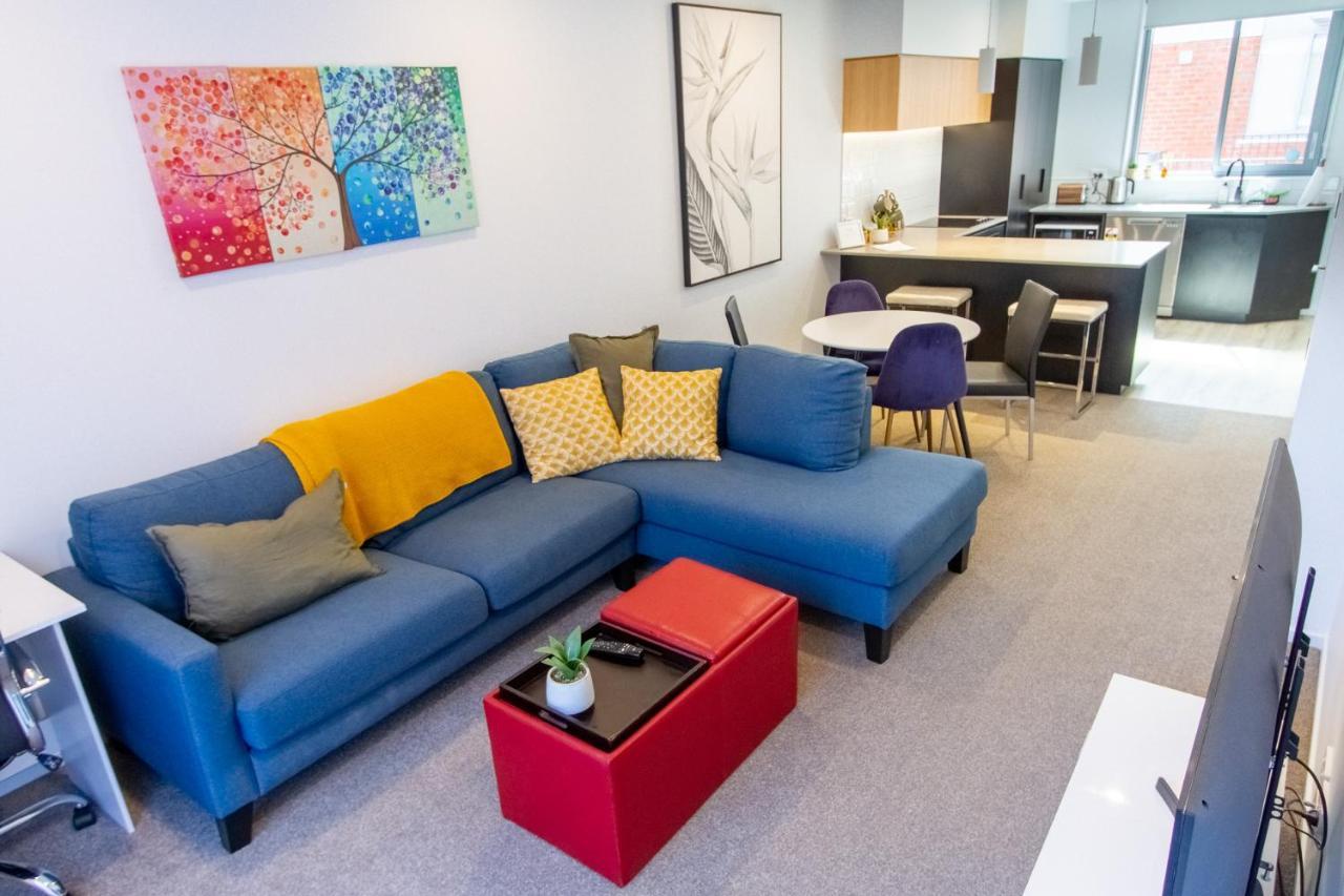 Peaceful 2 Bed Pad W/carpark Apartment *