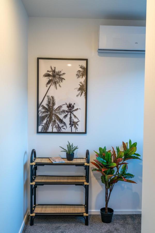 A Touch Of Luxury In Chch Cbd Apartment *