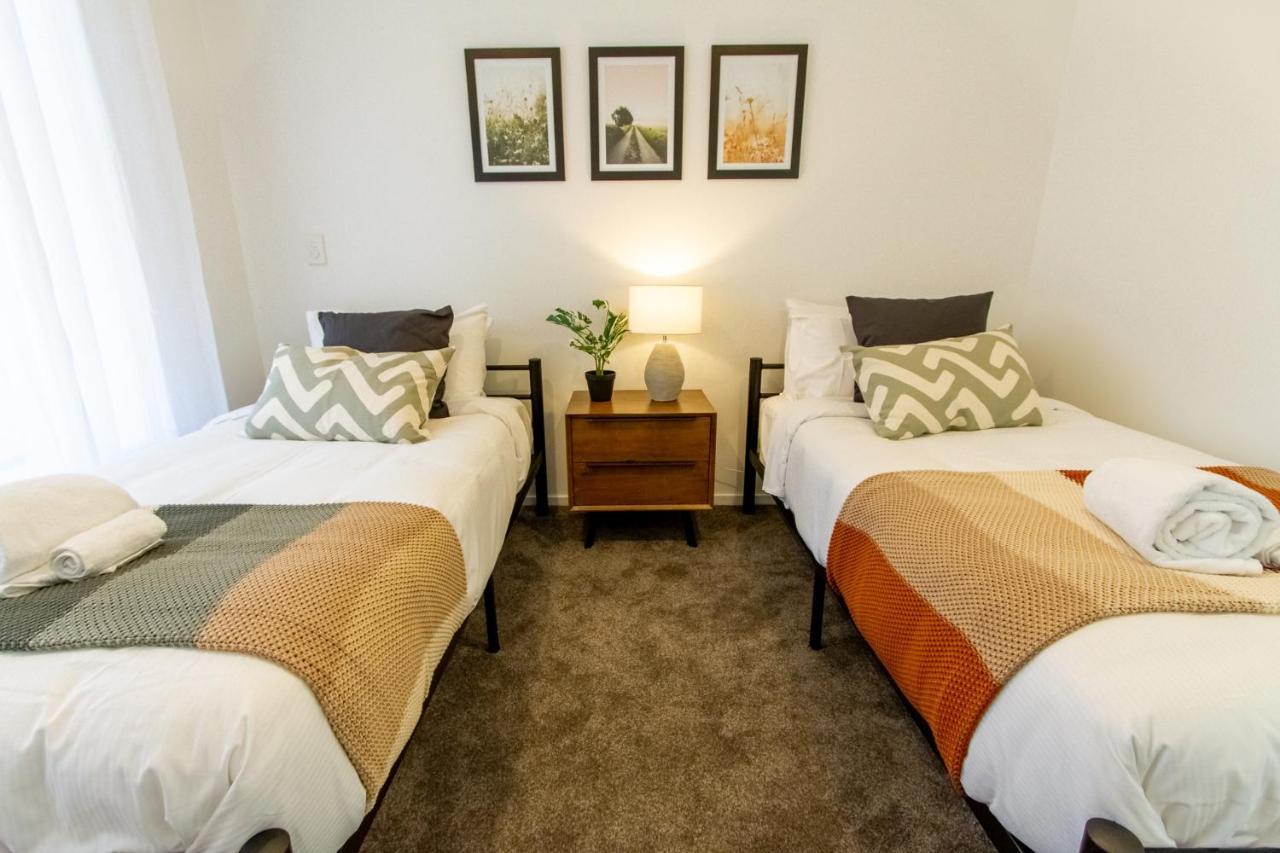 A Touch Of Luxury In Chch Cbd Apartment *