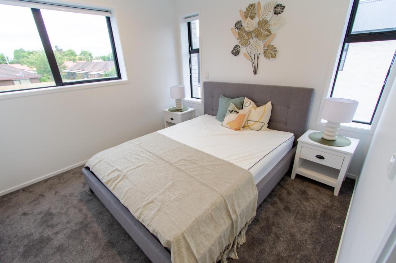2 Bed Addington W/park Apartment