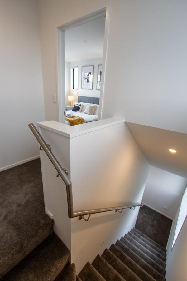 Newly Built 2 Bed * Christchurch