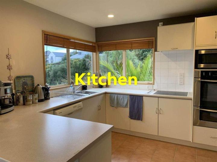 Homestay, Millions Dollars View At Mount Pleasant *