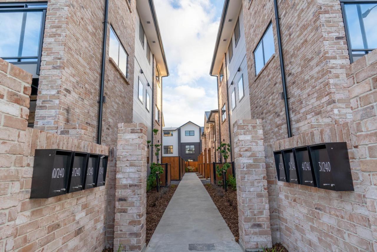 2 Bedroom Hub