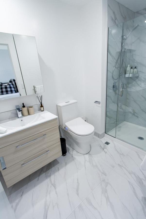 Luxurious 2 Bedroom Retreat *