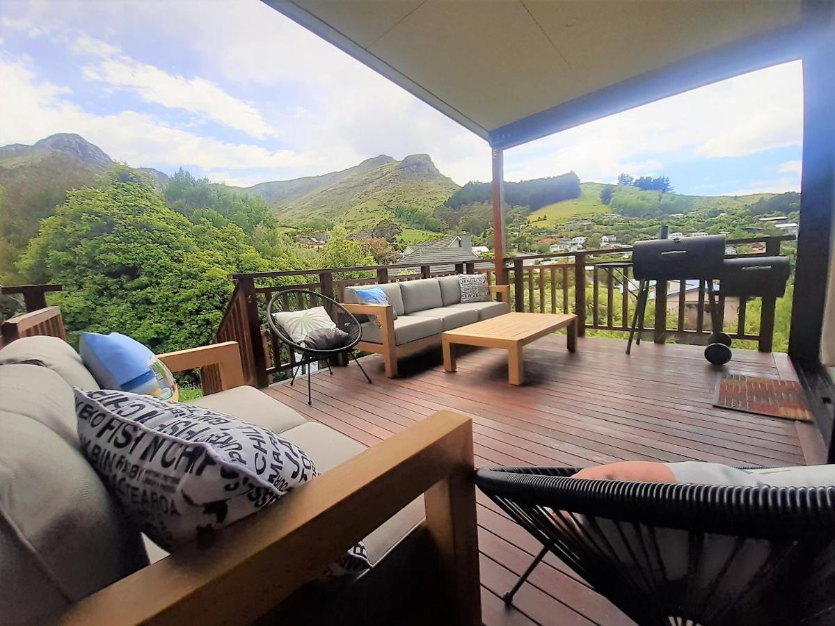 Panoramic Views From Spacious New House *