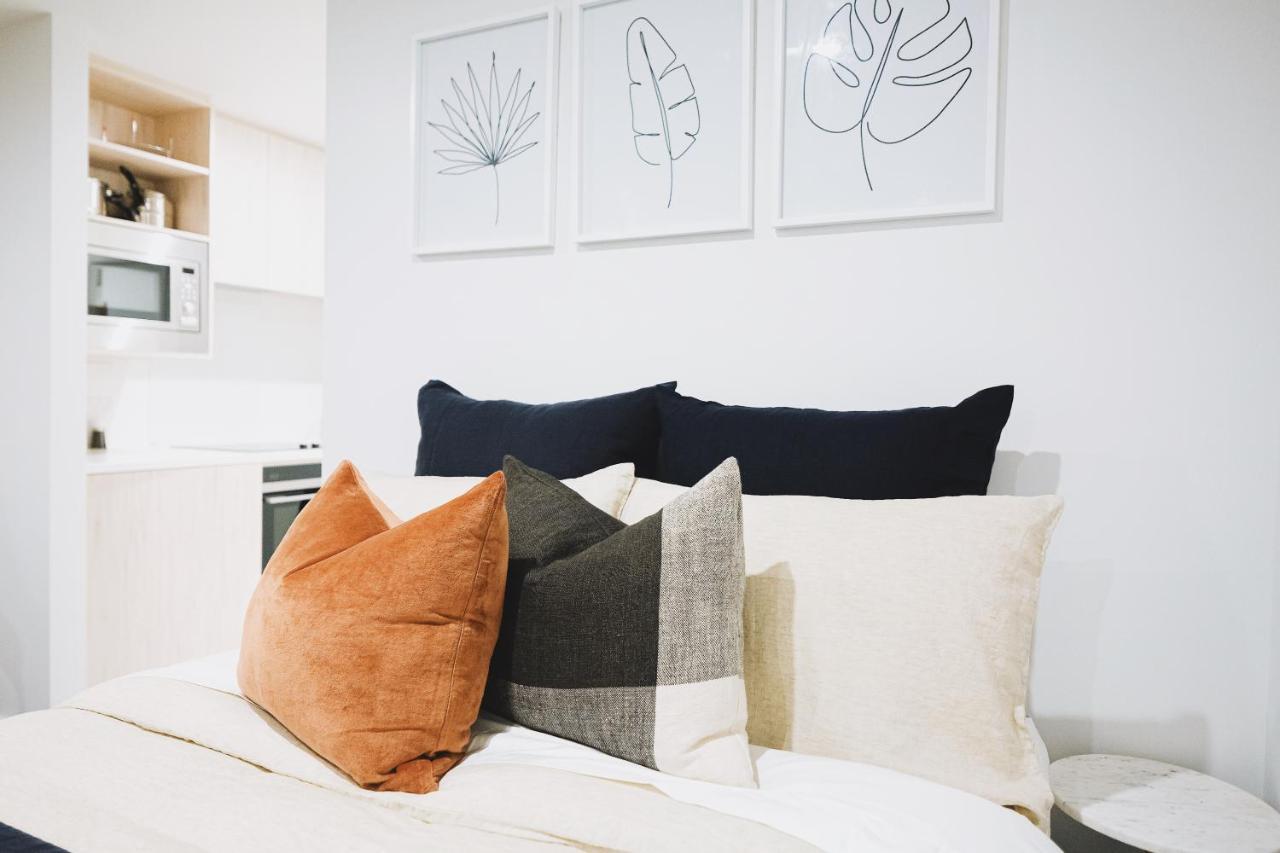 1 Bed Deluxe W/carpark Christchurch