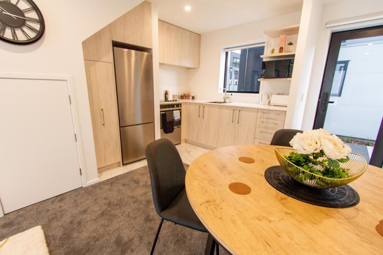 Glamorous 2 Bed Cbd Townhouse W/king Bed Christchurch
