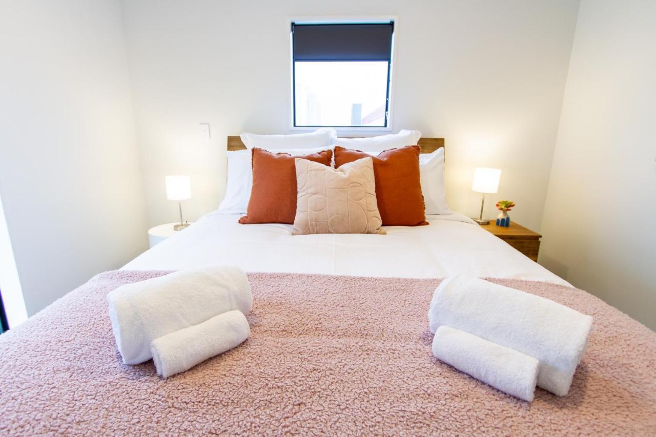 2 Bed Paradise Near Hagley Park * Christchurch